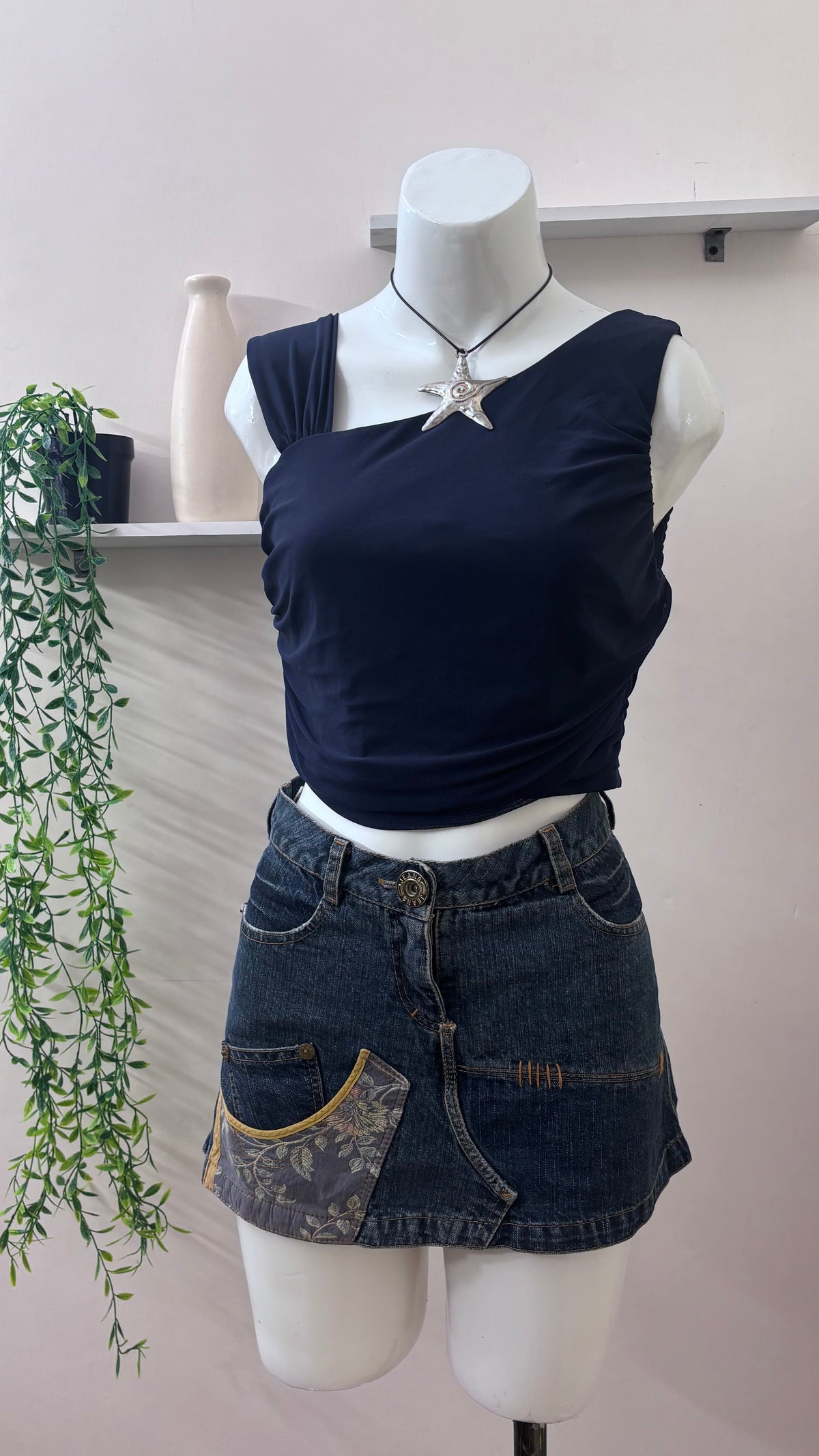 asymmetrical mesh top