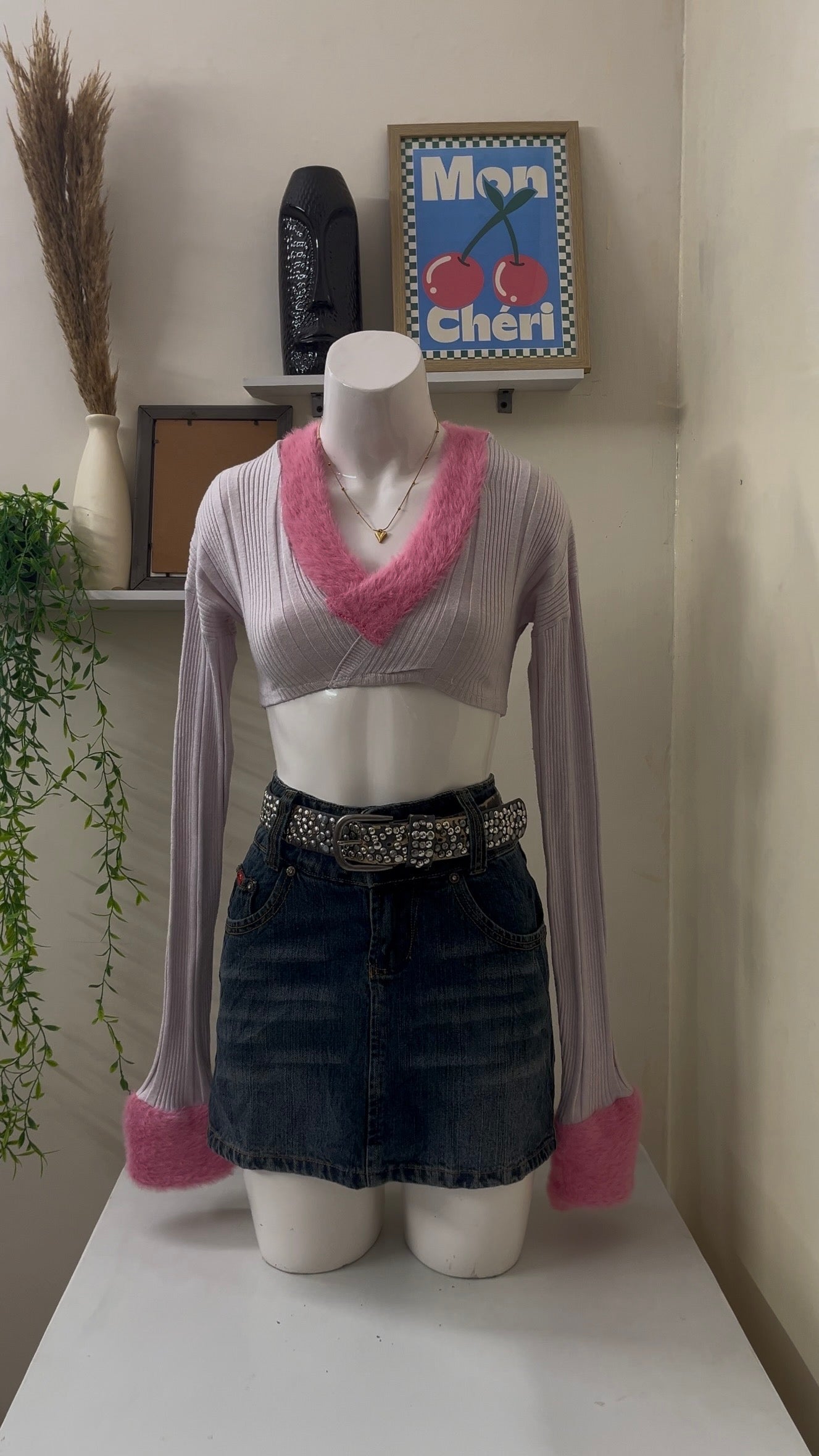 crop sweater with pink fur